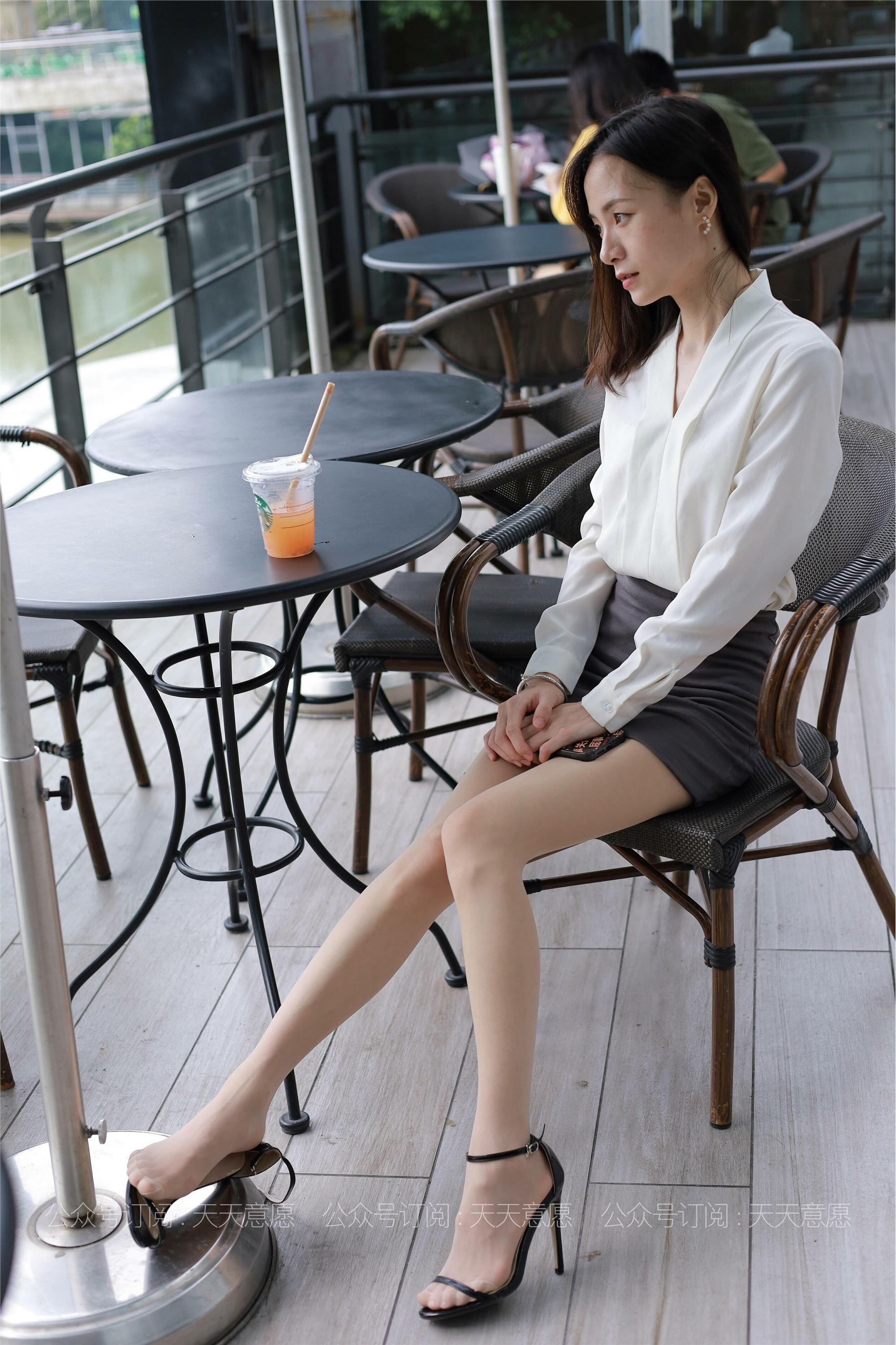 IESS异思趣向  2021.07.08 丝享家855：小六《白色OL装》